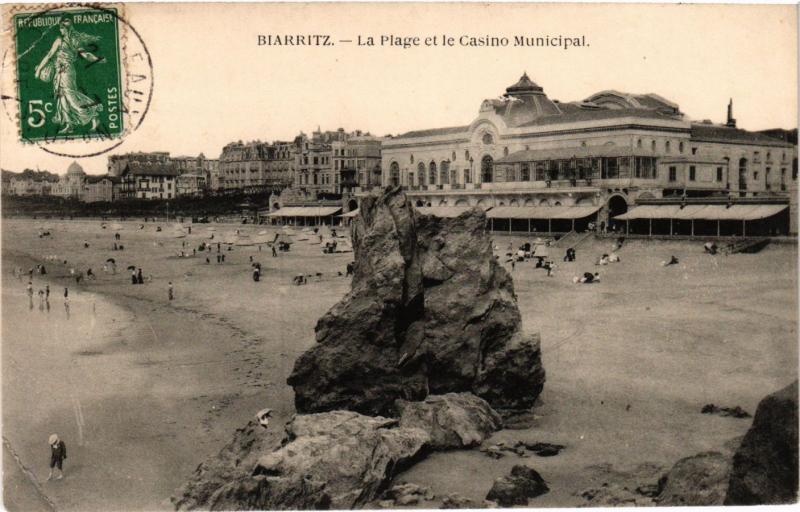 CPA BIARRITZ - La Plage etle Casino Municipal (365459)