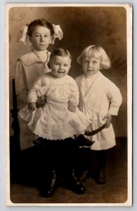 RPPC Cutest Edwardian Children Hair Bow Smiles Bright Eyes Photo Postcard J37