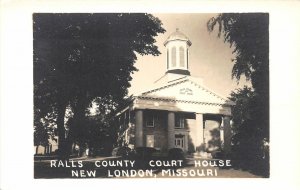 H87/ New London Missouri RPPC Postcard c50s Ralls County Court House 137