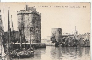 France Postcard - La Rochelle - L'Entree Du Port a Maree Haute - Ref 21200A