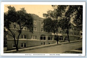 Duluth Minnesota MN Postcard Hotel Arrowhead Roadside View Building 1946 Vintage