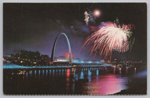 Jefferson National Expansion Memorial~Fireworks~St Louis~Plastichrome~Vintage PC