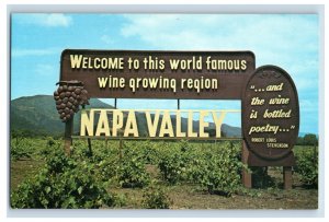 Vintage Salinas Wine growing, Napa Valley, California. Postcard P96E