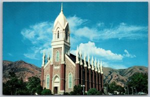 Vtg Brigham City Utah UT LDS Mormon Tabernacle 1950s View Chrome Postcard