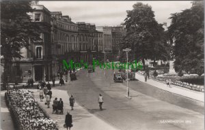 Warwickshire Postcard - Leamington Spa, The Parade  HP598