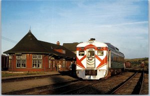 Postcard Orangeville Ontario c1980s CPR RDC-2 No. 9115 Railroad Station