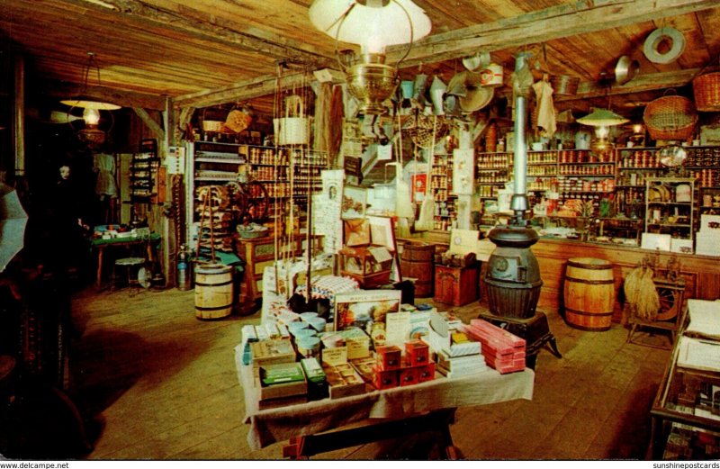 Connecticut Wallingford The Yankee Silversmith Inn Interior View Silversmith ...