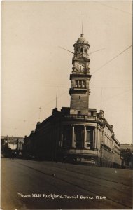 PC NEW ZEALAND, AUCKLAND, TOWN HALL, Vintage REAL PHOTO Postcard (B41517)