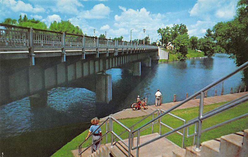 Memorial Bridge - Eagle River, Wisconsin WI