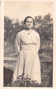 WOMEN~LOT OF 5 POSTCARDS REAL PHOTO POSTCARD 1910s