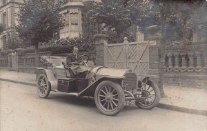 J78/ Interesting RPPC Postcard c1910 Early Automobile Driver 495