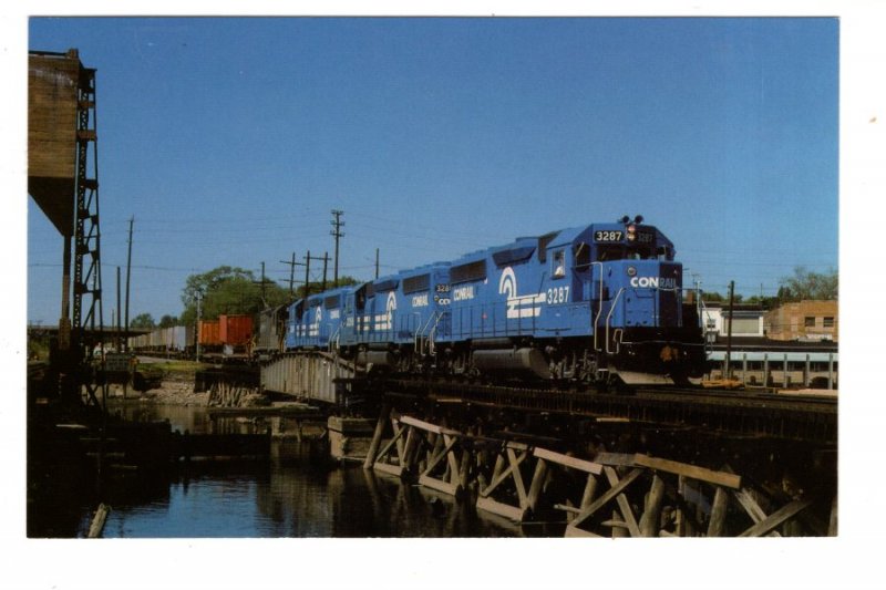 Conrail River Division Railway Trains, Bridge, Ridgefield Park, New Jersey, 1977