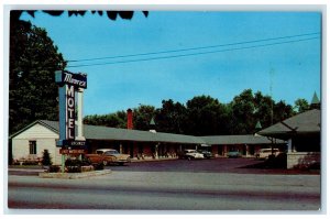 c1950's Moores Motel & Restaurant Cottages Classic Cars Berea Kentucky Postcard