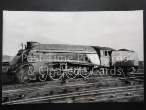 LNER 'LORD FARINGDON' Steam Locomotive No.60034 RP Photocard