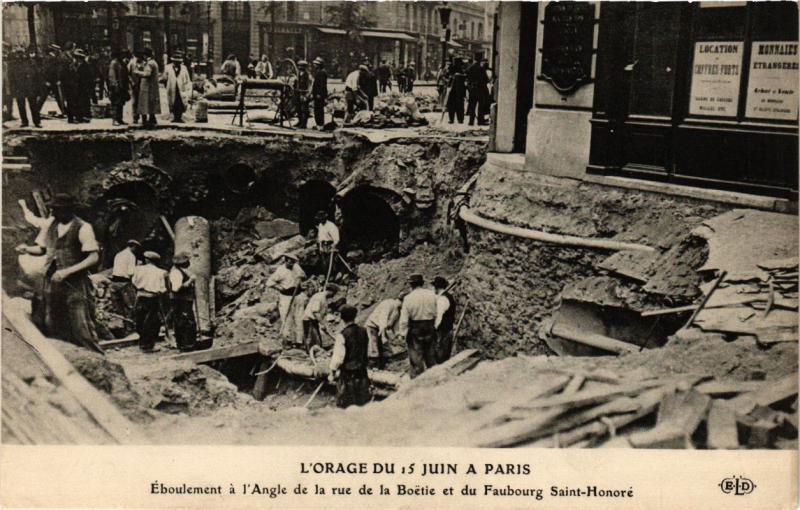 CPA L'ORAGE DU 15 JUIN a PARIS (8e) Éboulement Fb St-Honoré (181580)