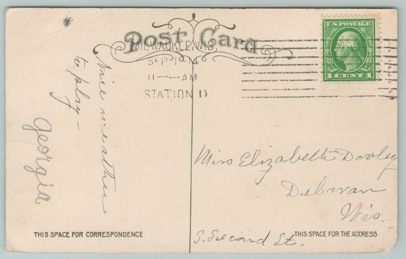 Milwaukee Wisconsin~In Lake Park On A Concert Day~Vintage Postcard