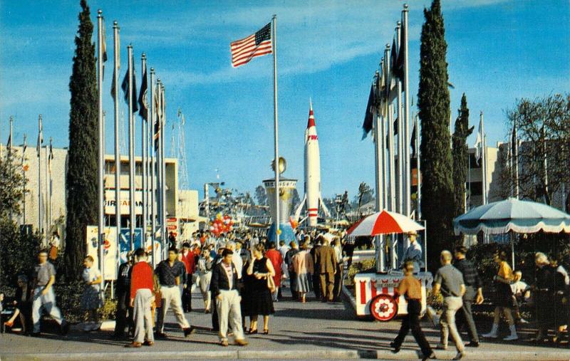 Disneyland, E-5, Salute to the Future, Tomorrowland, Vintage Postcard