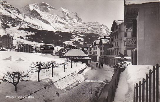 Switzerland Wengen im Winter mit Jungfrau Photo