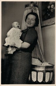 Netherlands Princess Beatrix 1938 Queen Juliana RPPC Vintage Postcard 07.10