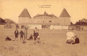 Le Crotoy France L'Eden Casino and Beach Scene Vintage Postcard JF685885