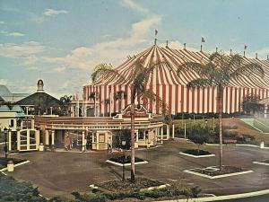 Postcard Ringling Brothers & Barnum & Bailey Circus, Barnum City, FL.   U2