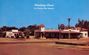 BROADWAY COURT Las Cruces, New Mexico Highways 70-80-85 Roadside c1950s Postcard