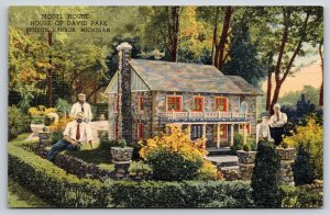 Benton Harbor Michigan~David Park Model House~Garden~People~Linen 1940s Postcard