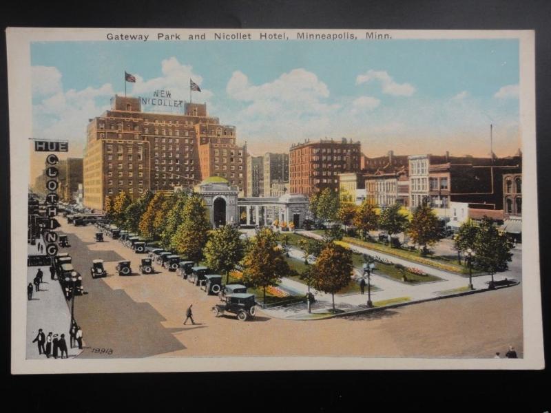 USA MINNEAPOLIS Gateway Park and Nicollet Hotel - Old Postcard by Co-Mo Co.