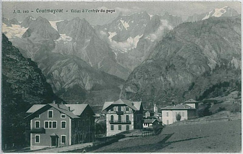 AOSTA province vintage postcard - COURMAYEUR 1920-