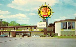 WHEELING, WV West Virginia  QUALITY INN MOTEL~Fort Henry  ROADSIDE  Postcard