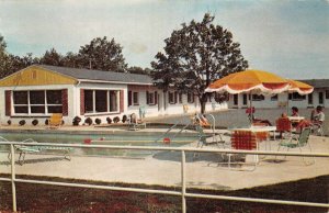 Fairfax Virginia Breezeway Motel Swimming Pool Vintage Postcard AA111027