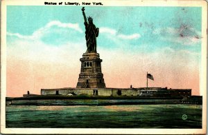 Statue of Liberty NYC New York NY UNP WB Postcard E5