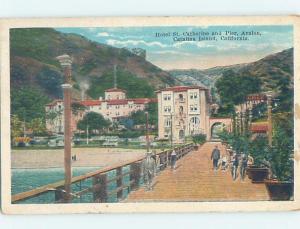 W-Border PEOPLE ON PIER AT SAINT CATHERINE HOTEL Catalina California CA B4595