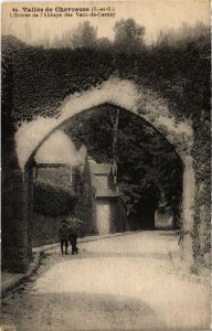 CPA VallÃ©e de CHEVREUSE - L'EntrÃ©e de l'Abbaye des VAUX-de-CERNAY (103071)