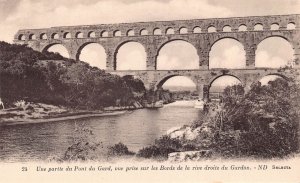 A827 France Pont du Gard Prise Bords de Rive droite Gardon Bridge postcard