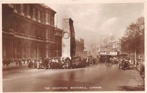 B85035 the cenotaph whitehall car voiture  london uk