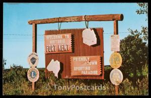 Sign Post sat Fort Kent