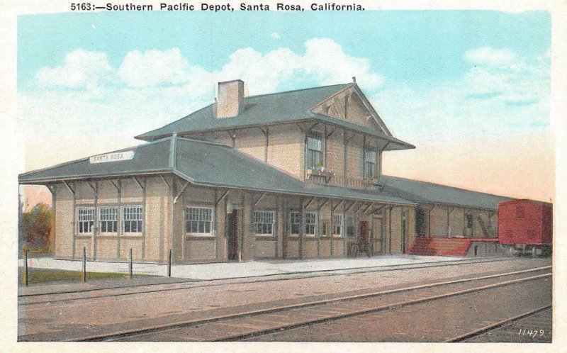 SANTA ROSA, CA California SOUTHERN PACIFIC RAILROAD~TRAIN DEPOT c1920's Postcard