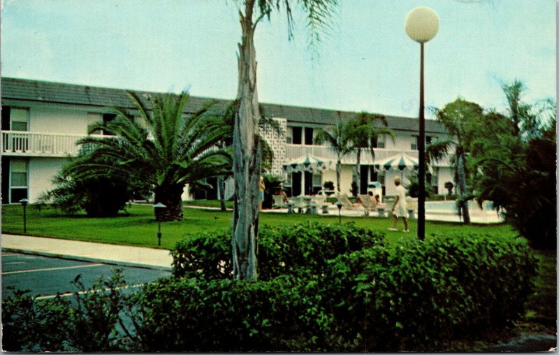 Vtg 1970s Quality Motel South Taimiami Trail Sarasota Florida FL Postcard