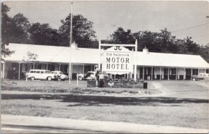 Postcard CT Old Saybrook Motor Hotel Classic Cars Roadside AAA Route 1 1950s V15