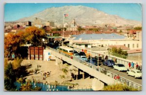 1956  US Mexico Border Crossing   Juarez Mexico  El Paso  US   Postcard
