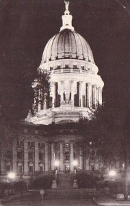 Wisconsin Madison The Capitol Dome Is Brilliantly Illinois Rated At Night And...