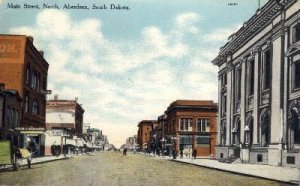 Main Street looking North - Aberdeen, South Dakota SD  