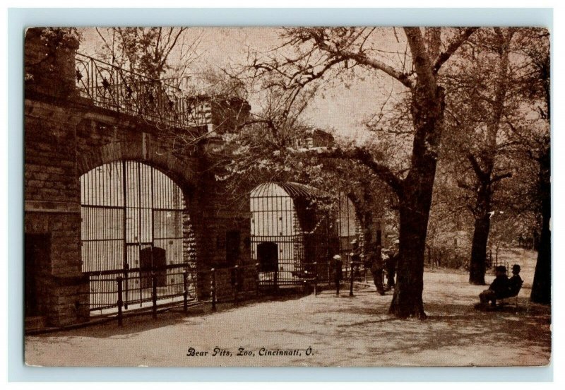 C.1910 Bear Pits, Zoo, Cincinnati, OH. Vintage Postcard P87