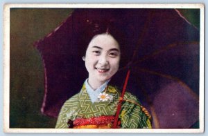 1920's JAPAN GEISHA GIRL UMBRELLA GREEN KIMONO SMILING ANTIQUE POSTCARD