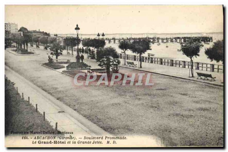 Old Postcard Arcachon Gironde Boulevard Walk Grand hotel and Great Jetee