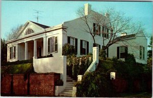 Postcard HOUSE SCENE Natchez Mississippi MS AM8336