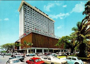 Manila, Philippines  MANILA HILTON HOTEL  Street View~Cars   4X6 Postcard
