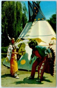 KNOTT'S BERRY FARM, CA  Indian Dancers ROGER & GLORIA ERNESTI ca 1950s  Postcard