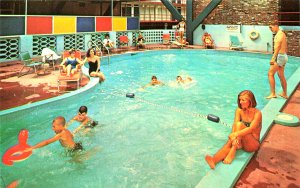 Portland ME Portlander In-Town Motel Swimming Pool,  Postcard